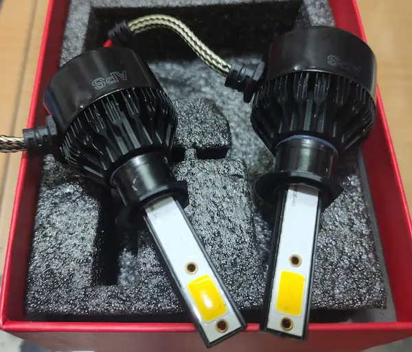 هدلایت زرد انبه ای هدلایت زرد انبه ای